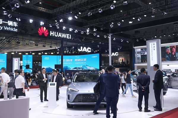 “流量香還是技術香”？24家新能源車企2023年僅盈利650億