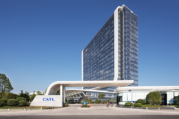 日賺超1.4億！凈利增長約26%！價格戰下寧德時代依舊賺錢