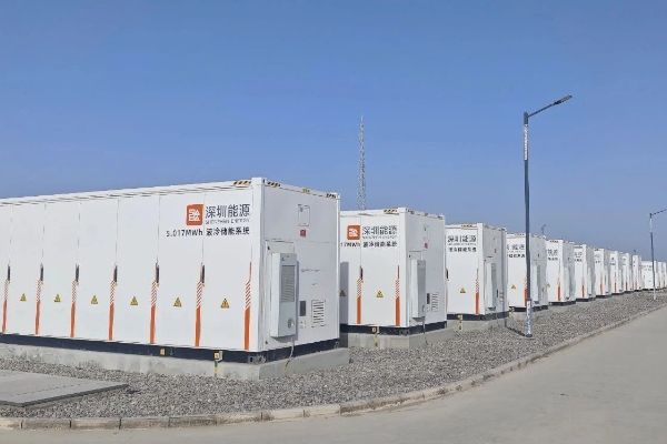 包含100臺儲(chǔ)能電池艙！又一光儲(chǔ)一體化項(xiàng)目更新動(dòng)態(tài)