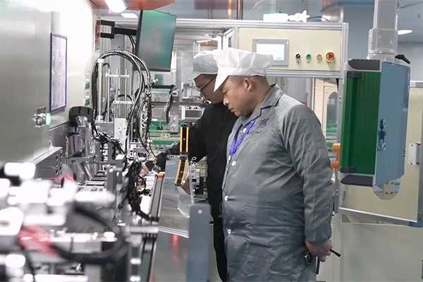 總投資55億！華昊鋰能二期數(shù)智化工廠項(xiàng)目投產(chǎn)