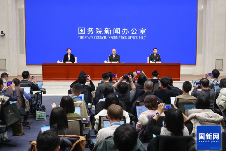 “新三樣”去年出口規(guī)模近1.3萬億 儲(chǔ)能電池等電工器材增長18.8%