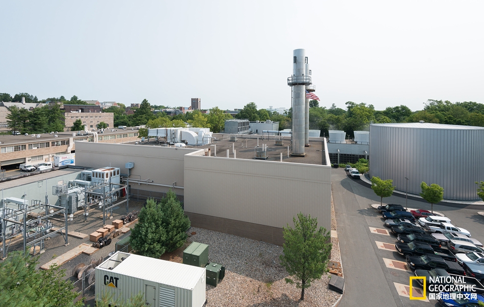 怎樣避免暴風雨斷電?校園中正在大力發(fā)展微電網