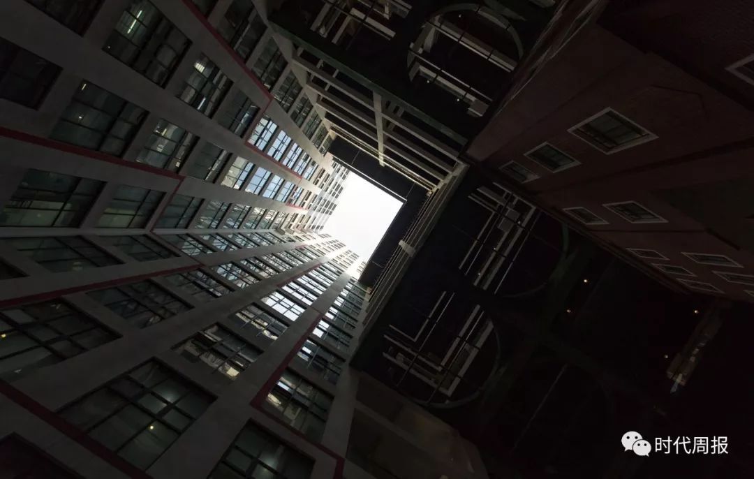 中信國安瀕臨崩盤：負債1558億  求監管部門阻銀行追債