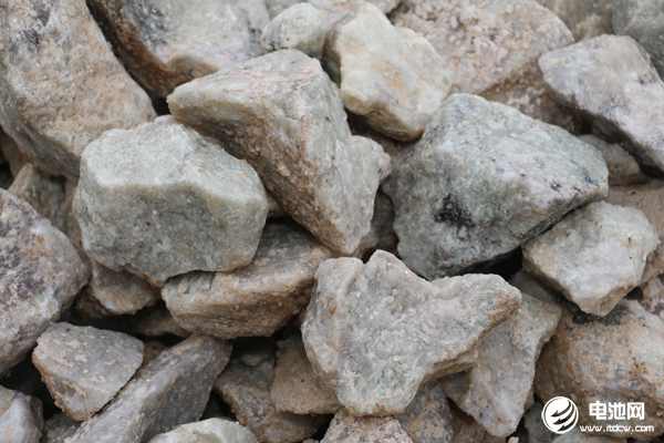 誰(shuí)是“漲價(jià)王”？鋰電池原材料上半年價(jià)格PK