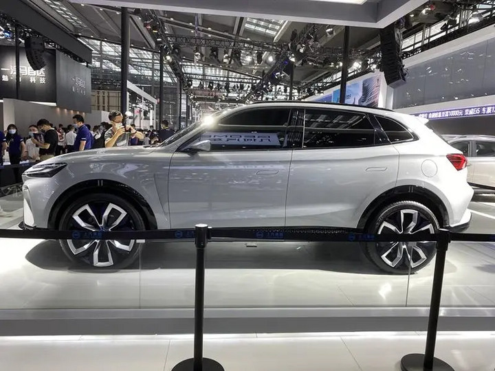 榮威MARVEL-R亮相!5G技術+L3自動駕駛 8月首發上市 榮威MARVEL-R亮相!5G技術+L3自動駕駛 8月首發上市