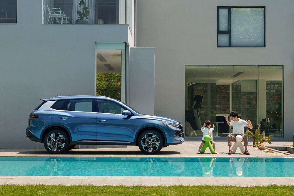 油電同價！打出王炸！比亞迪宋Pro DM-i冠軍版入門即高配