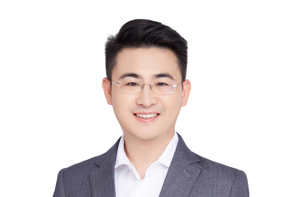 遠(yuǎn)東電池蔣承志：祝愿同行們龍行龘龘，前程似錦！