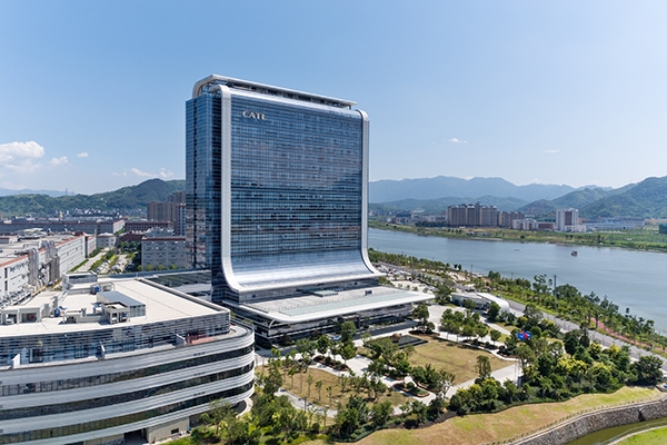 “寧王”低谷過，但沒窮過：凈利三年增幅近7倍