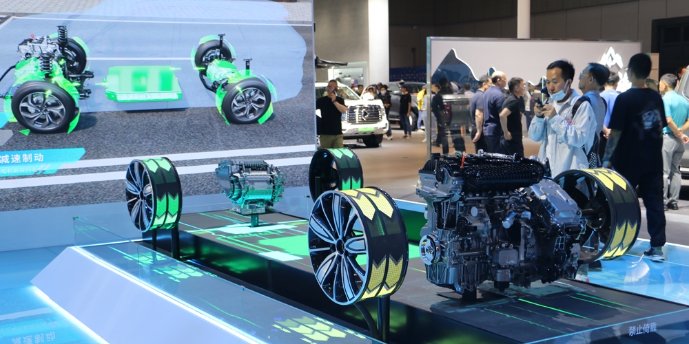 中辦、國辦發文：推動智慧城市基礎設施與智能網聯汽車協同發展