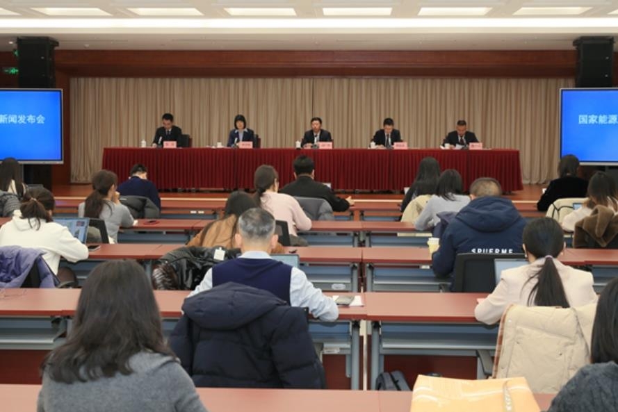 我國新型儲能裝機規(guī)模已突破7000萬千瓦 鈉電池儲能項目落地