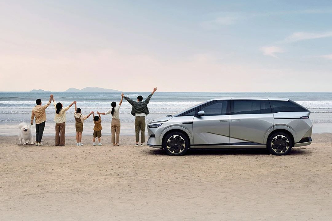 注冊資本400億元！小鵬汽車科技更名