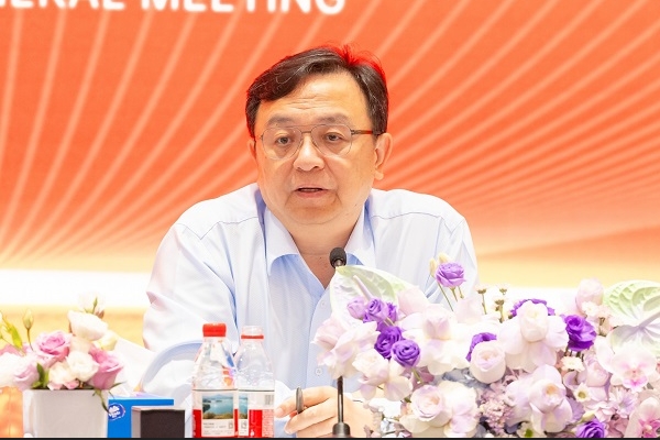 比亞迪王傳福：我們絕不拉踩同行，這是原則！