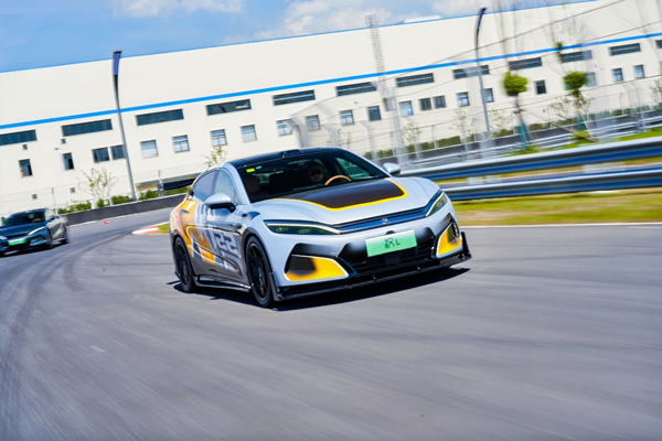 比亞迪漢家族交付破百萬 比亞迪漢家族交付破百萬