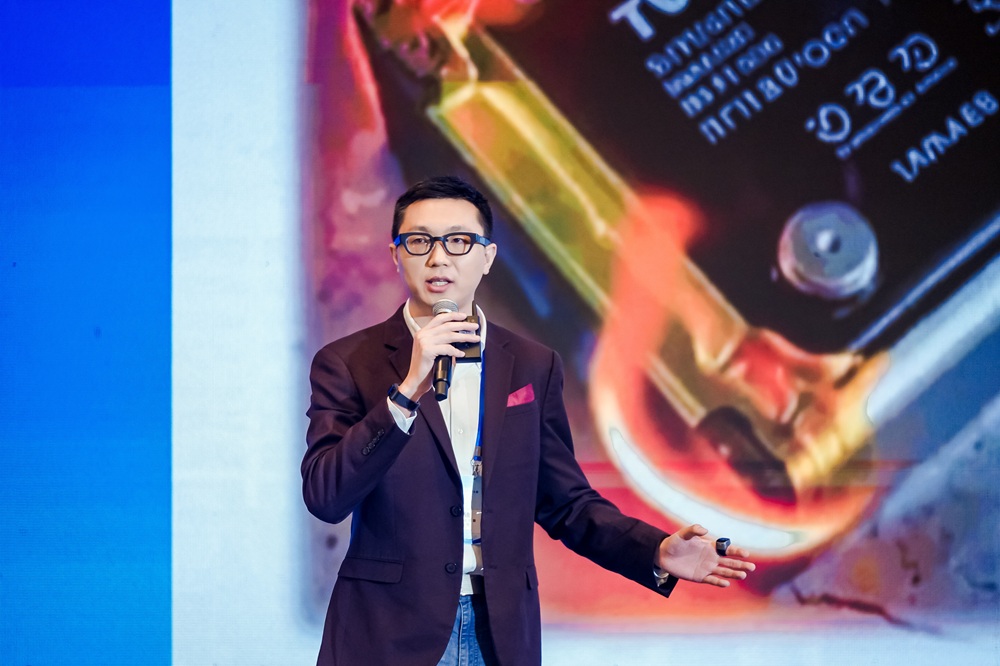 豪鵬科技市場總監陳戎鈾 豪鵬科技市場總監陳戎鈾