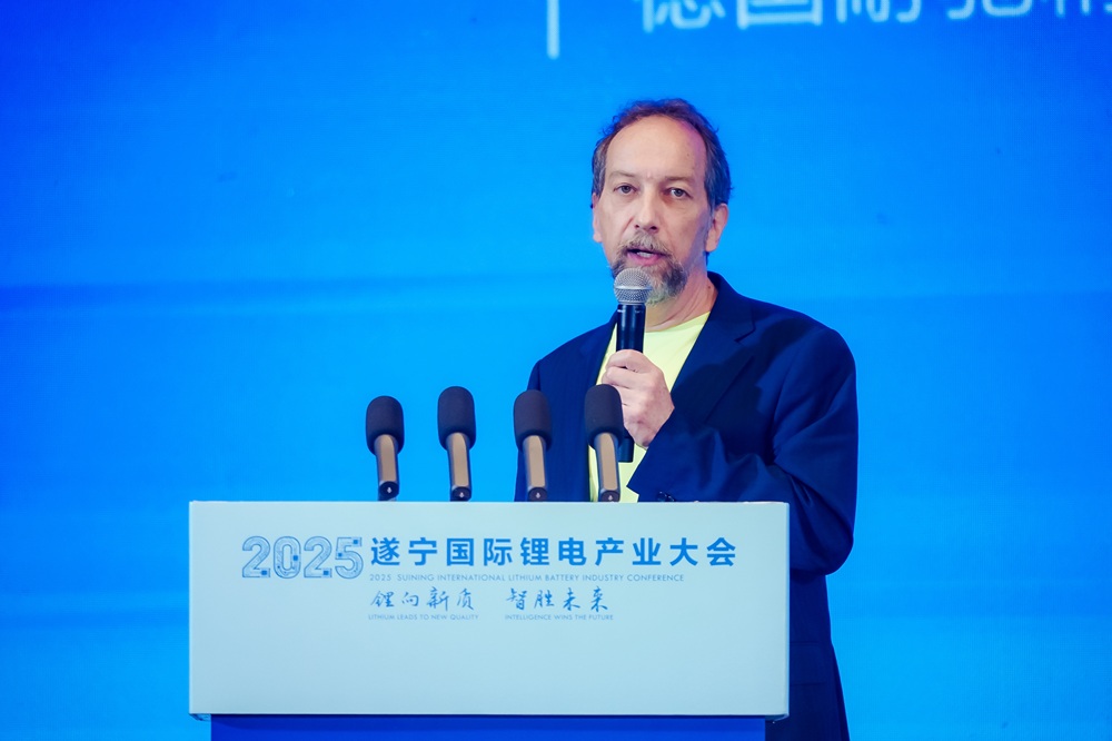 德國(guó)耐馳精細(xì)研磨公司全球技術(shù)總監(jiān)Lars-Peter Weiland（拉爾斯-彼得·韋蘭德）