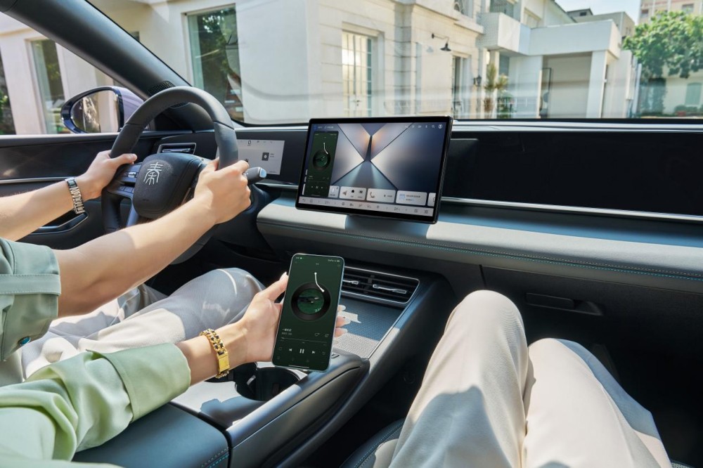 限時超級置換補貼價9.28萬起 2026款秦L DM-i上市 限時超級置換補貼價9.28萬起 2026款秦L DM-i上市