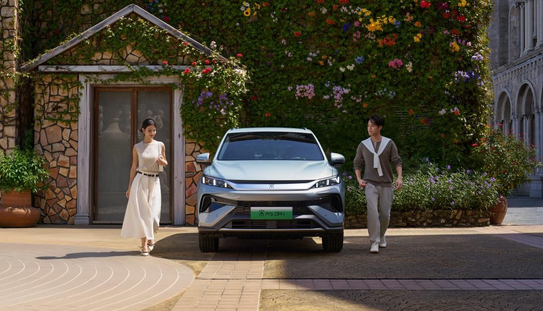 9.98萬起，2026款宋L DM-i上市，純電續(xù)航200km，標(biāo)配云輦C！