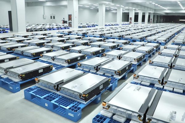 海外動力電池裝車量TOP10生變:一家增逾四倍 一家排名上升三位