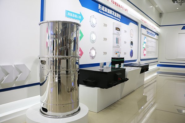 11月電解液、六氟磷酸鋰產(chǎn)量上漲明顯！12月分化將至？