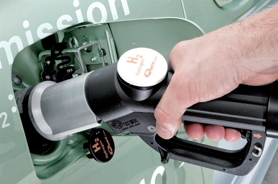 燃料電池PK純電動 后HEV時代誰是主角