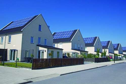 英能源部長：買養老保險不如安裝太陽能電池