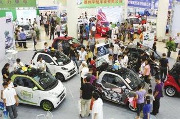 全國政協(xié)委員趙韓：推動新能源汽車駛上“快車道”