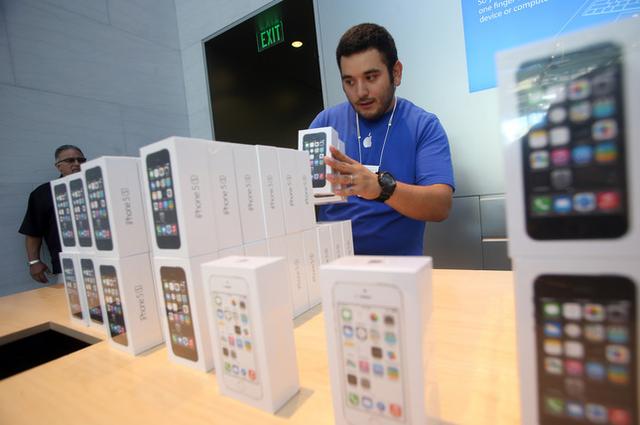 PC業(yè)移動(dòng)求生路又遭打擊 智能手機(jī)爆發(fā)窗口關(guān)閉