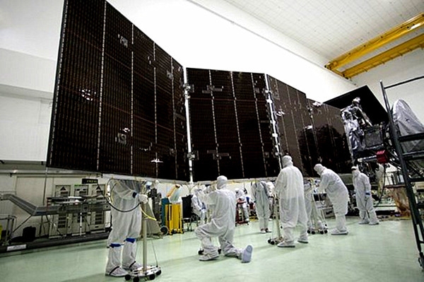 酒泉金塔萬晟恒光光電太陽能電池項目將試產 酒泉金塔萬晟恒光光電太陽能電池項目將試產