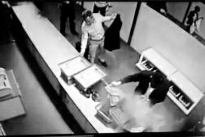 行李箱里裝移動(dòng)電源 咸陽國(guó)際機(jī)場(chǎng)安檢時(shí)突爆炸