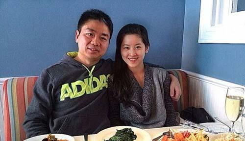 京東IPO奶茶妹妹未現身 劉強東回應稱“她沒有來”