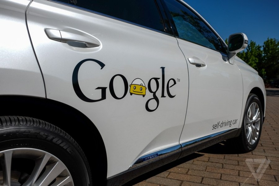 谷歌無人駕駛汽車試乘體驗：實在太省心了！