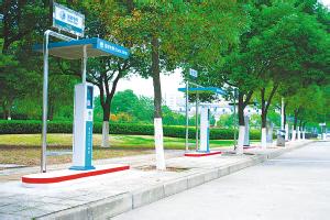 南昌首批家用電動汽車上牌 明年建680個充電樁  