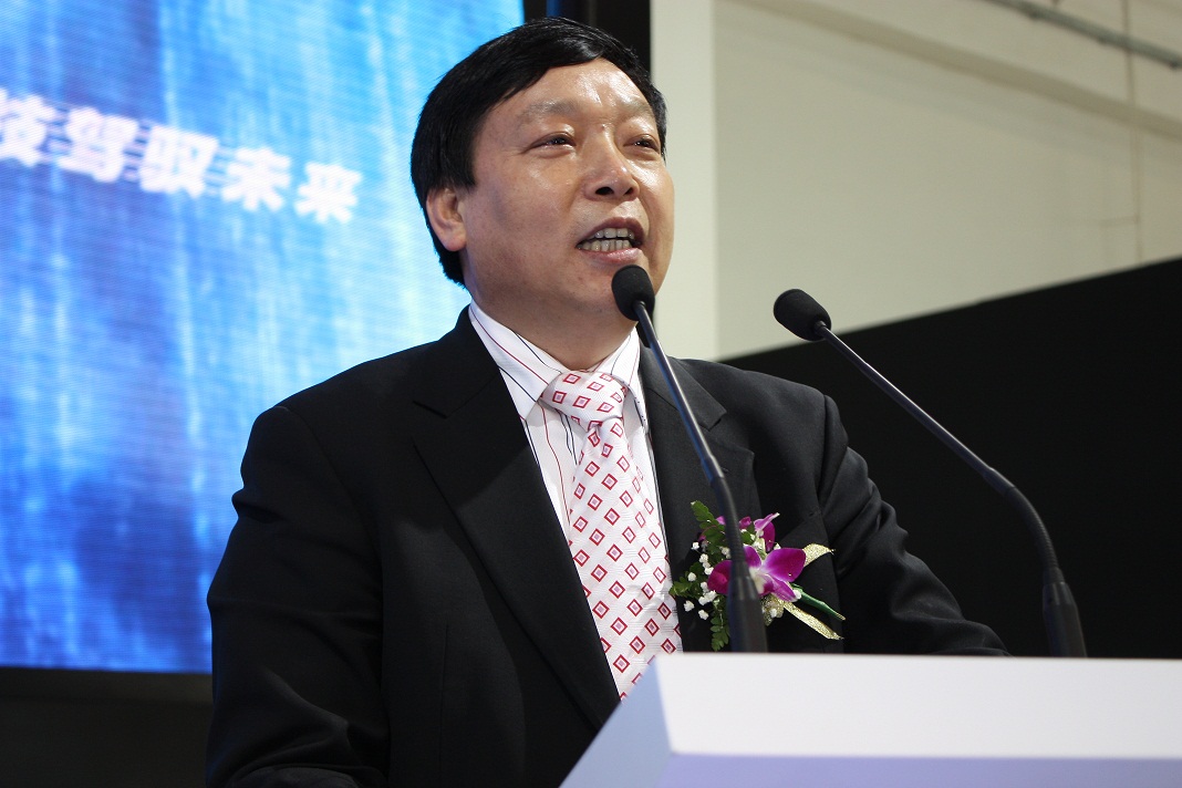 青年汽車集團董事長龐青年