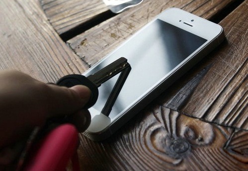 蘋果藍(lán)寶石原料供應(yīng)商GTAT申請破產(chǎn) 股價暴跌90%