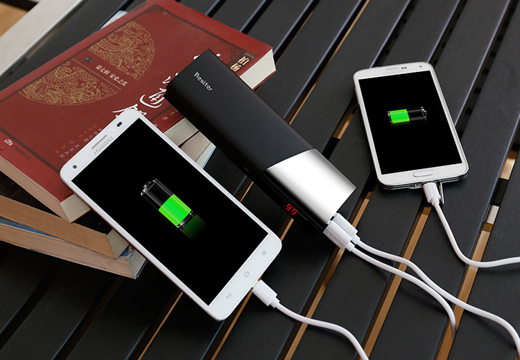 JDPhone首款移動電源：10400mAh倍斯特天王星