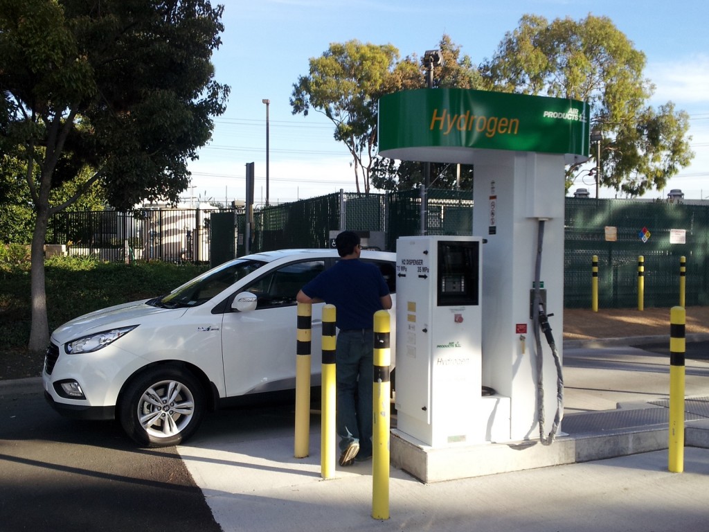 英國宣布投資1100萬英鎊推動氫燃料電池汽車發展 英國宣布投資1100萬英鎊推動氫燃料電池汽車發展