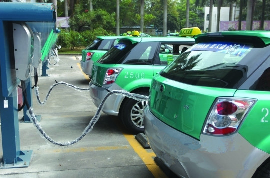 珠海首批純電動(dòng)的士上路 到明年將投400輛