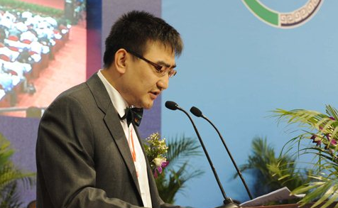 留美博士、第六元素董事長瞿研