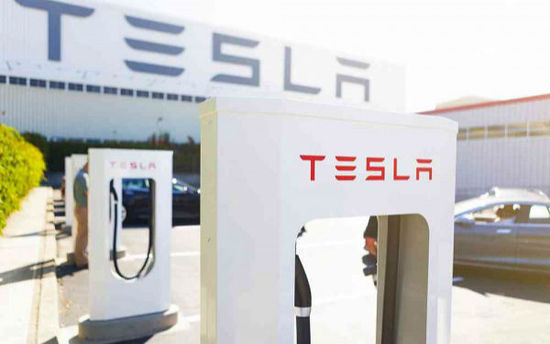 分分鐘恢復滿血,特斯拉換電站下周試點 分分鐘恢復滿血,特斯拉換電站下周試點