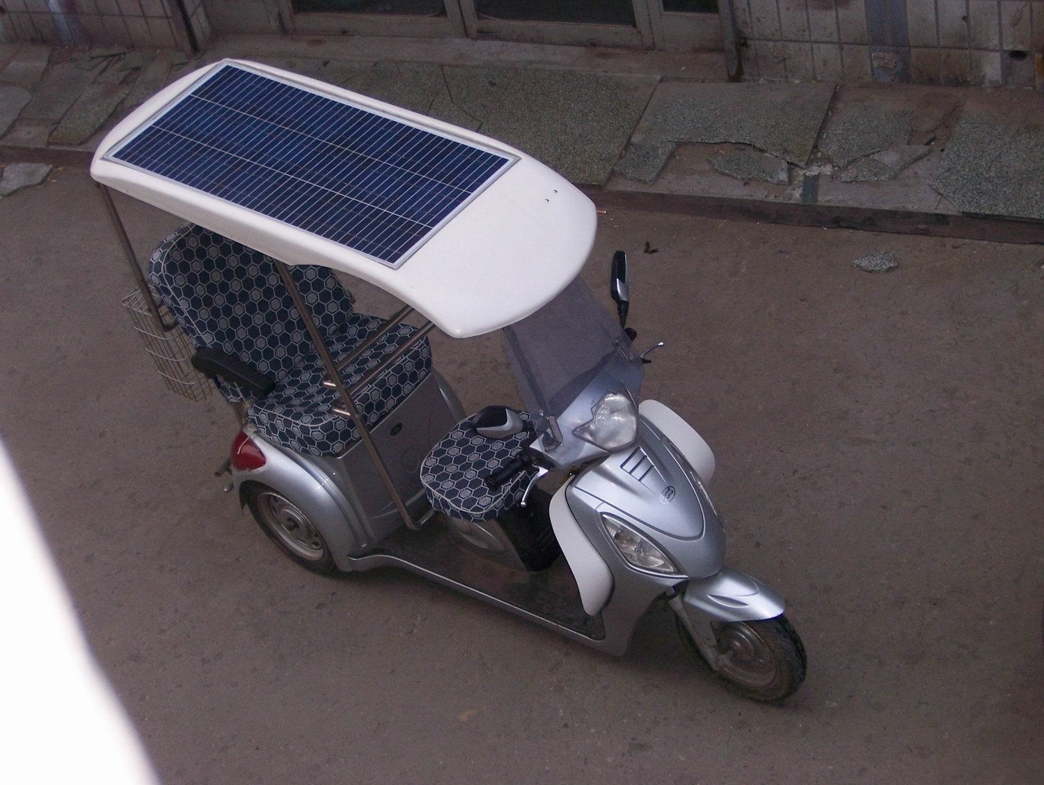 美國對(duì)中國太陽能電池板征收165%反傾銷稅 美國對(duì)中國太陽能電池板征收165%反傾銷稅