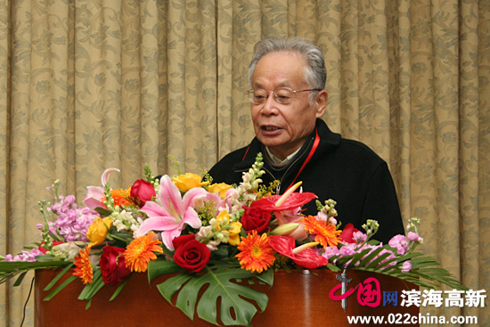 何祚庥:發展純鋰離子電池電動汽車值得商榷 何祚庥:發展純鋰離子電池電動汽車值得商榷