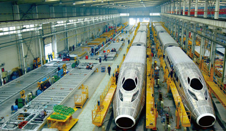 監管部門現在面臨著兩難問題,如果采取監管措施可能對中國南車和中國北車的合并進程產生影響,而合并是國家戰略層面做出的,具體由國資委主導并完成的;但如果放任不管則會讓市場各方對監管部門的公信力受到質疑。 監管部門現在面臨著兩難問題,如果采取監管措施可能對中國南車和中國北車的合并進程產生影響,而合并是國家戰略層面做出的,具體由國資委主導并完成的;但如果放任不管則會讓市場各方對監管部門的公信力受到質疑。