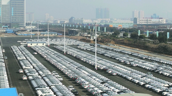 四川成都:“平地起跳”的千億汽車城 向高端拓展 四川成都:“平地起跳”的千億汽車城 向高端拓展