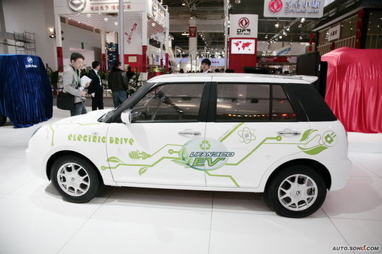 兩會聚焦：新能源汽車依然前路漫漫？