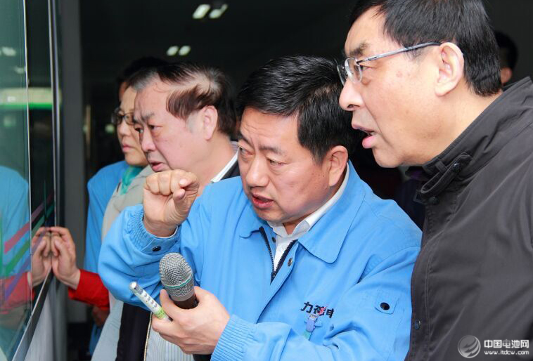 全國政協副主席馬培華視察天津力神電池 全國政協副主席馬培華視察天津力神電池