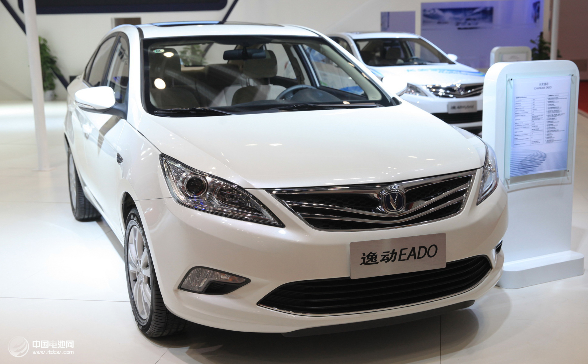 長安汽車新能源戰(zhàn)略發(fā)布 逸動純電動凈享上市