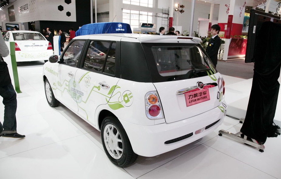 力帆股份擬募資52億元 構(gòu)建智能新能源車完整產(chǎn)業(yè)鏈