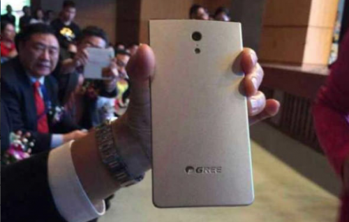 手機(jī)自建生產(chǎn)線 董明珠敲定格力5000萬部銷售目標(biāo)