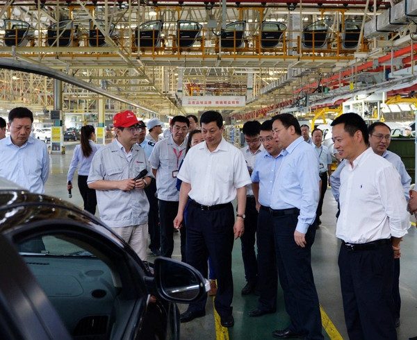 東風汽車董事長竺延風：新能源汽車等是三大任務