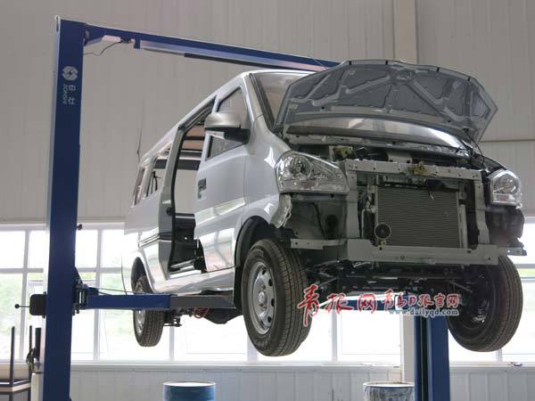 首輛青島造電動汽車將下線 一天可產200輛